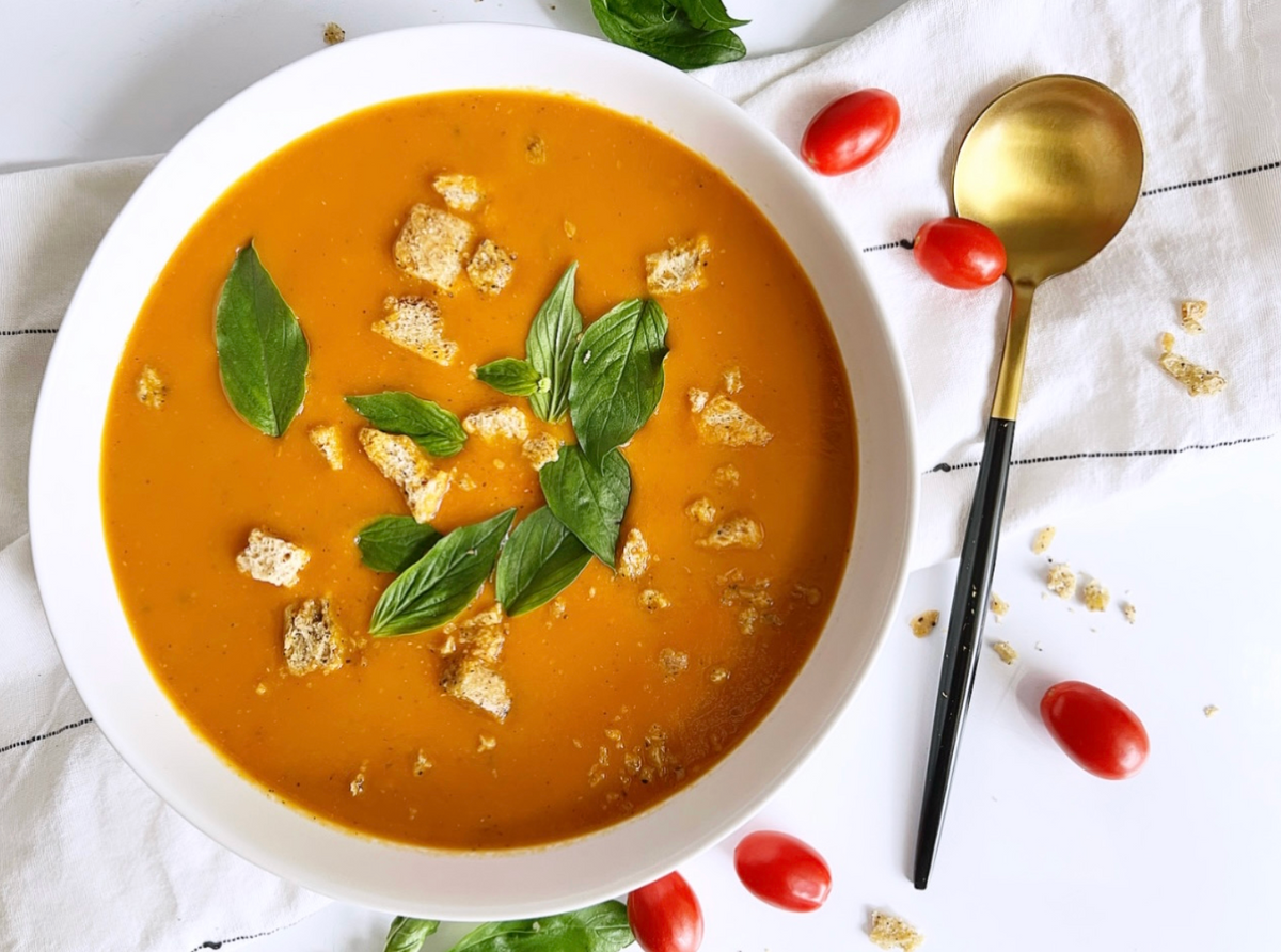 Summertime Tomato Basil Soup